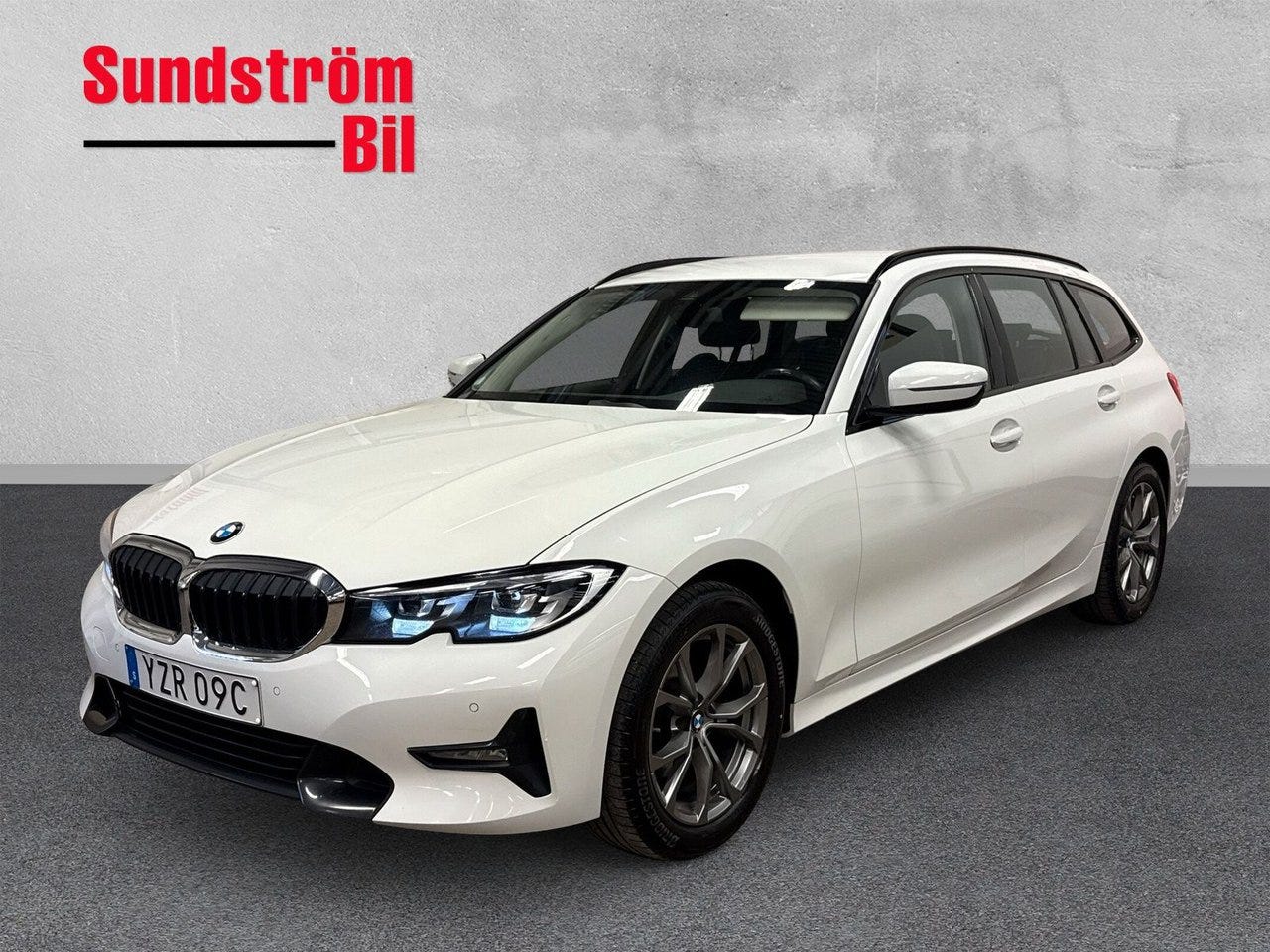BMW 320d 2020 – bild 1 av 24