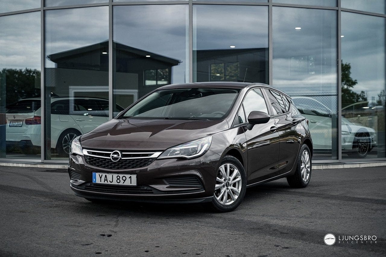 Opel Astra 2016 – bild 1 av 12