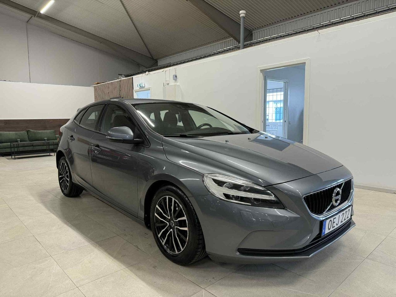 Volvo V40 2017 – bild 1 av 24