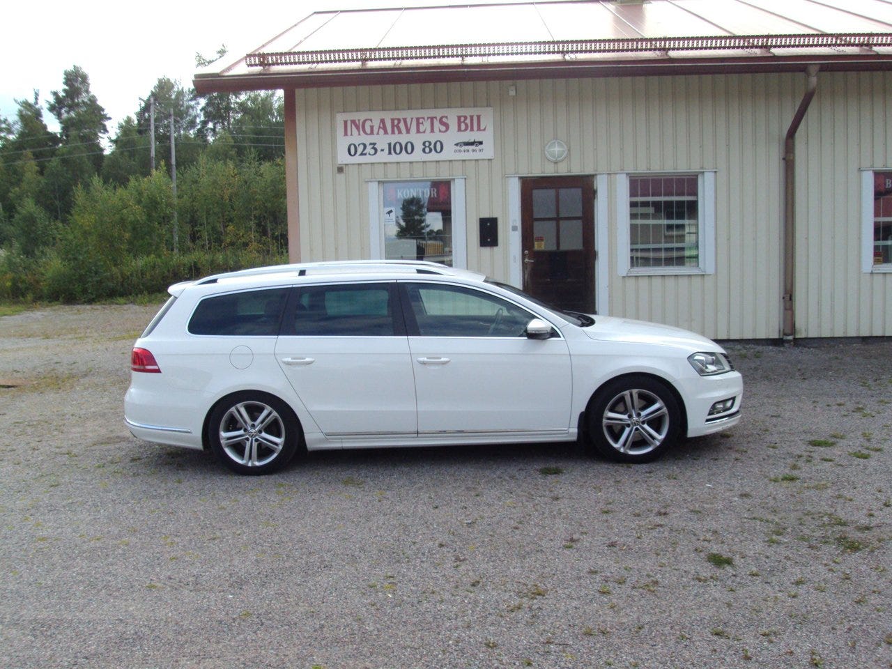 Volkswagen Passat 2014 – bild 1 av 10