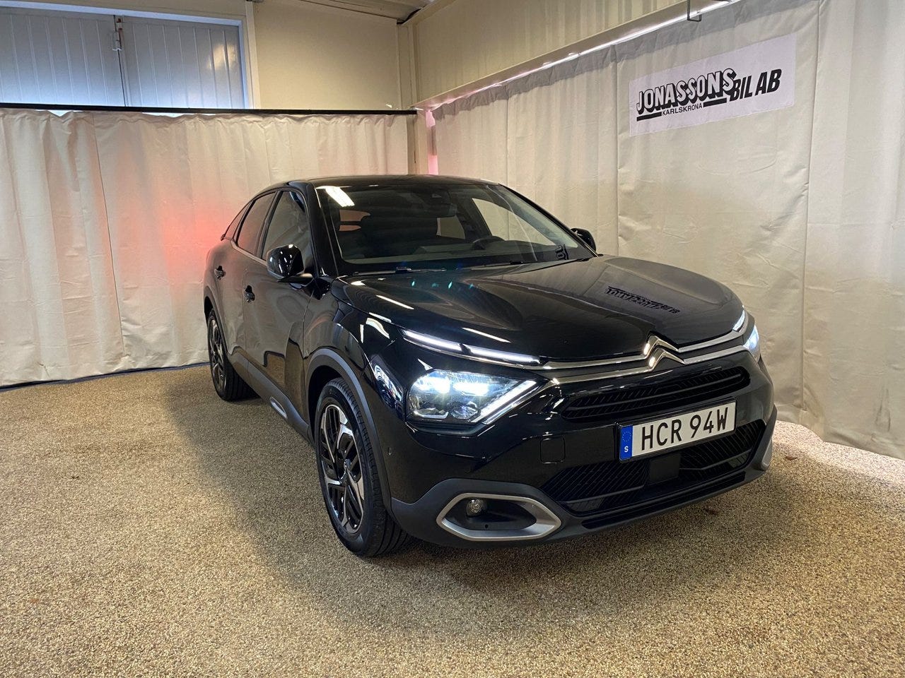 Citroen C4 2023 – bild 1 av 10