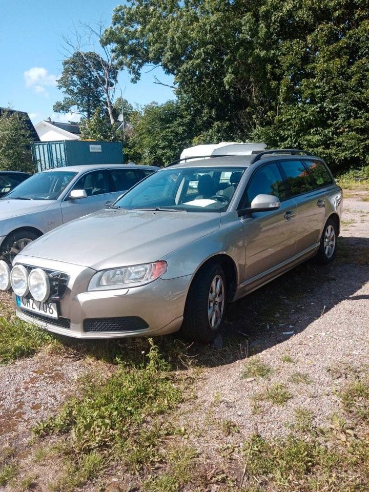 Volvo V70 2011 – bild 1 av 16