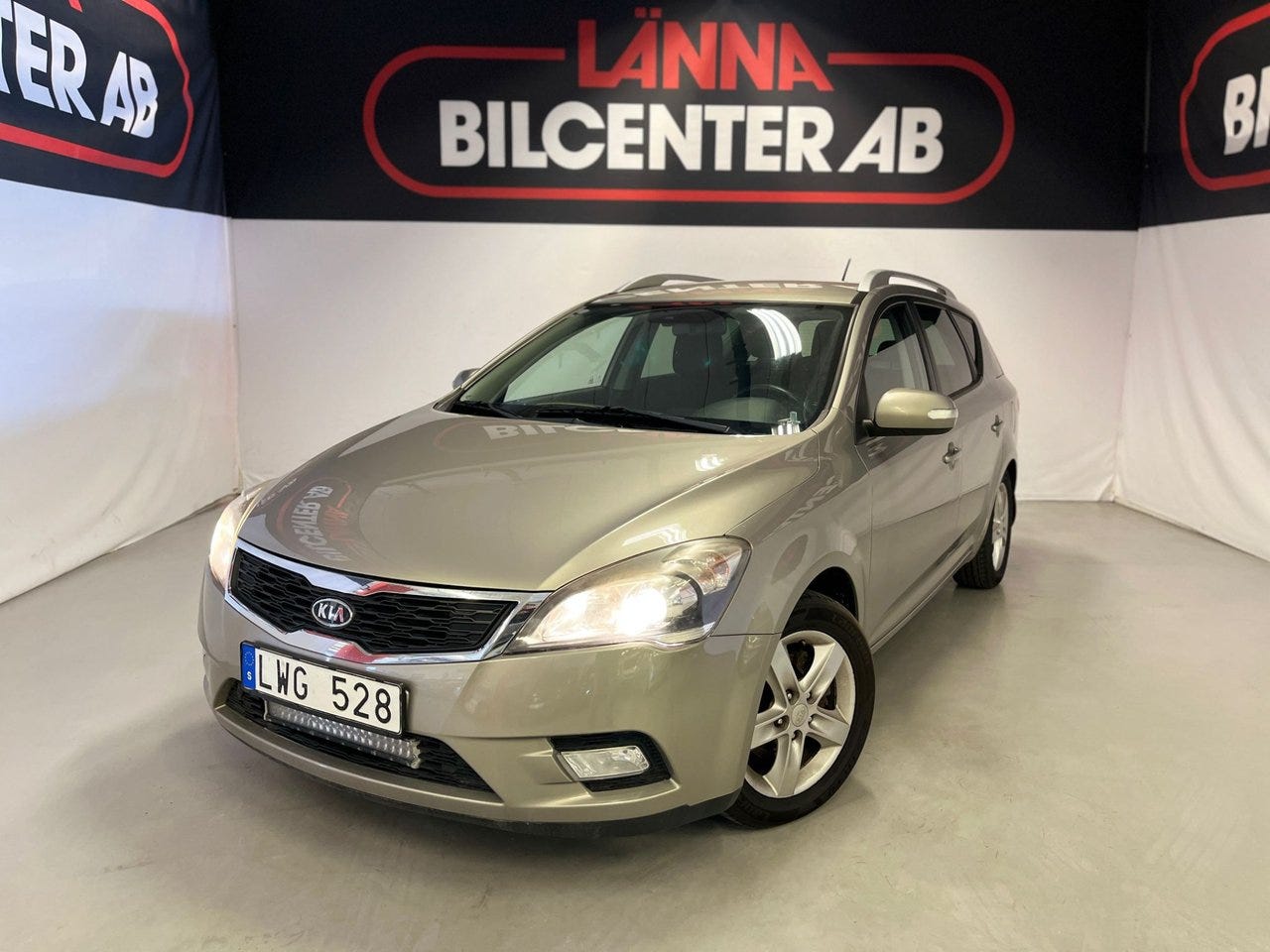 Kia Ceed 2012 – bild 1 av 22