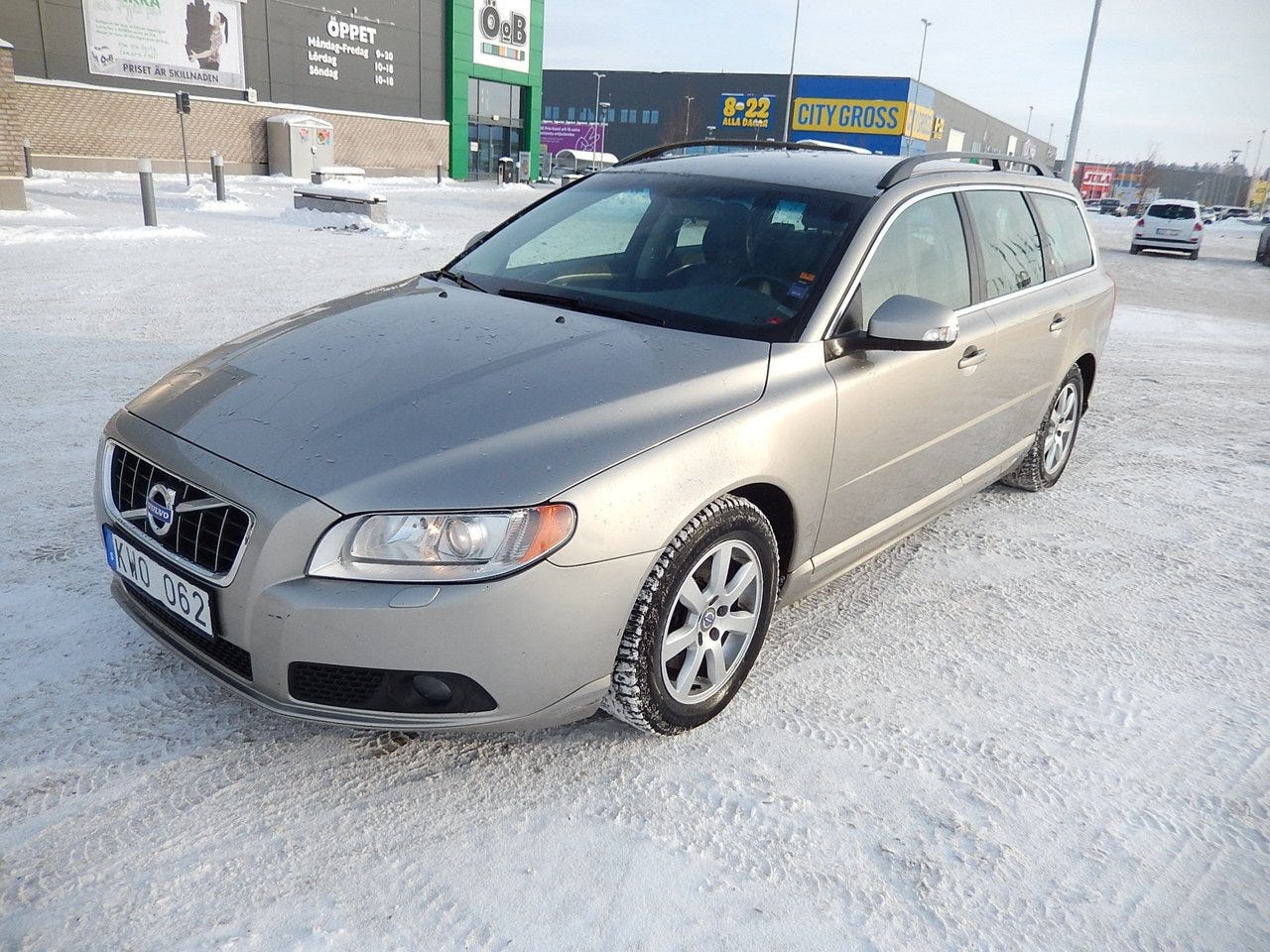 Volvo V70 2011 – bild 1 av 11