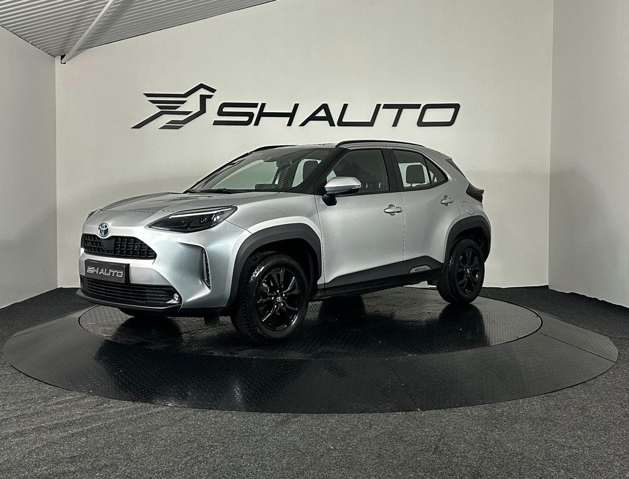 Toyota Yaris Cross 2023 – bild 1 av 23