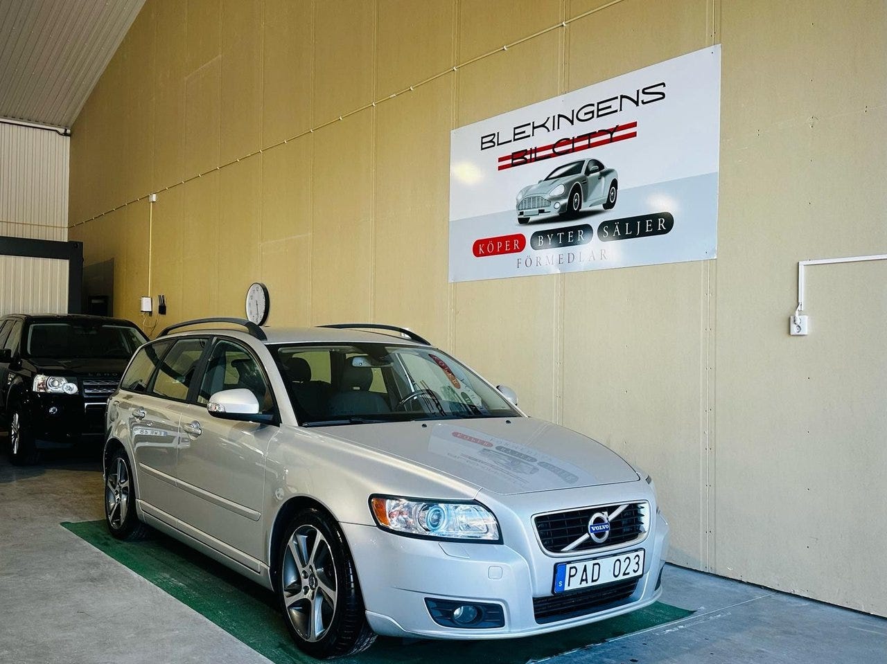 Volvo V50 2011 – bild 1 av 21