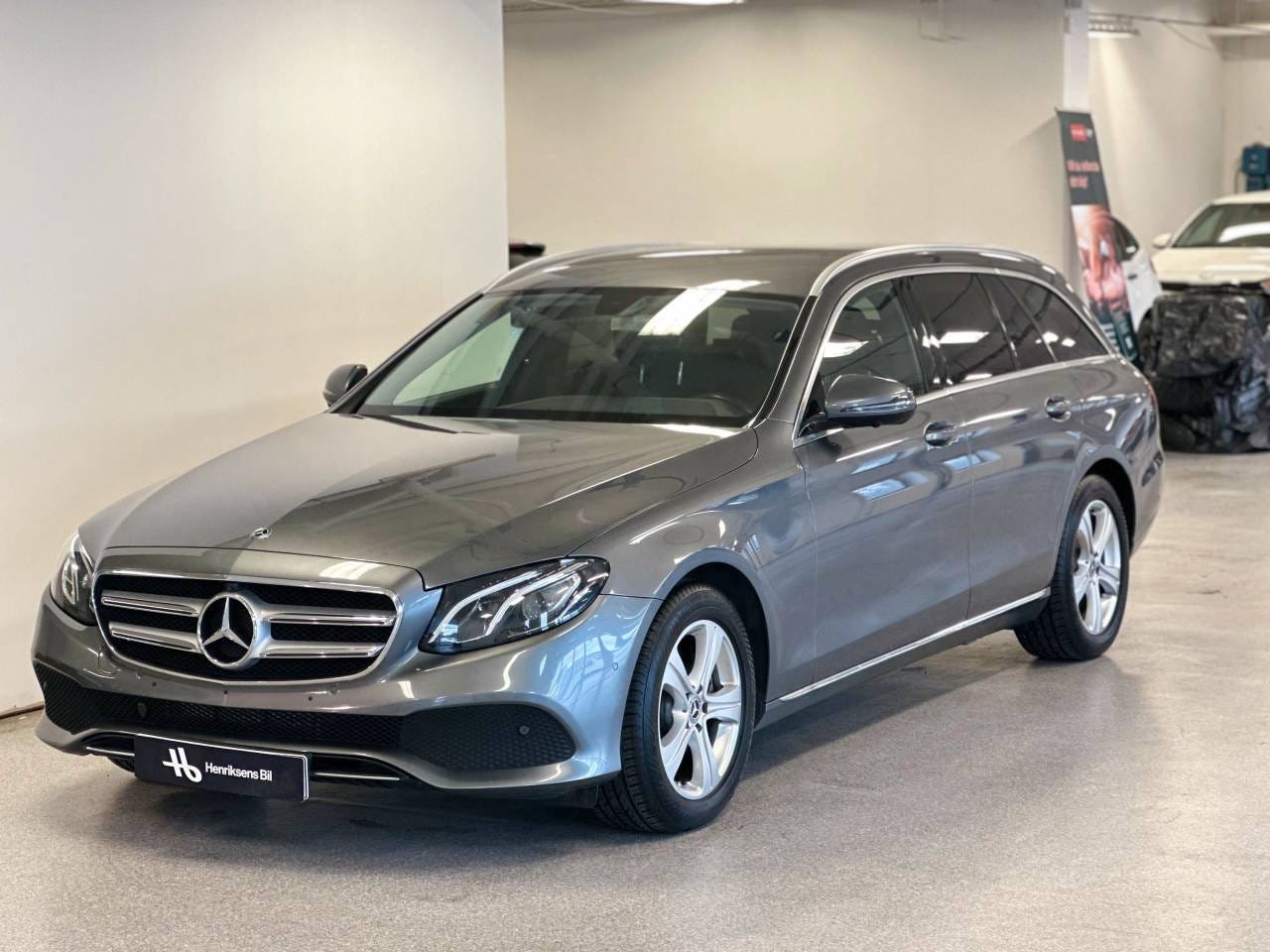 Mercedes-Benz E220 2018 – bild 1 av 16