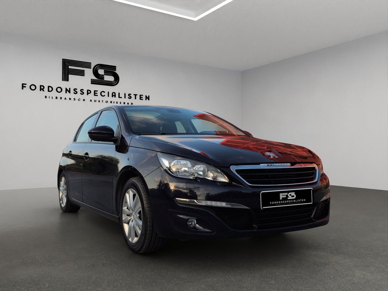 Peugeot 308 2014 – bild 1 av 24