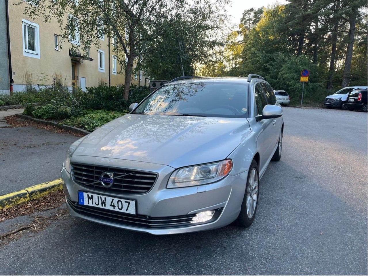 Volvo V70 2014 – bild 1 av 8