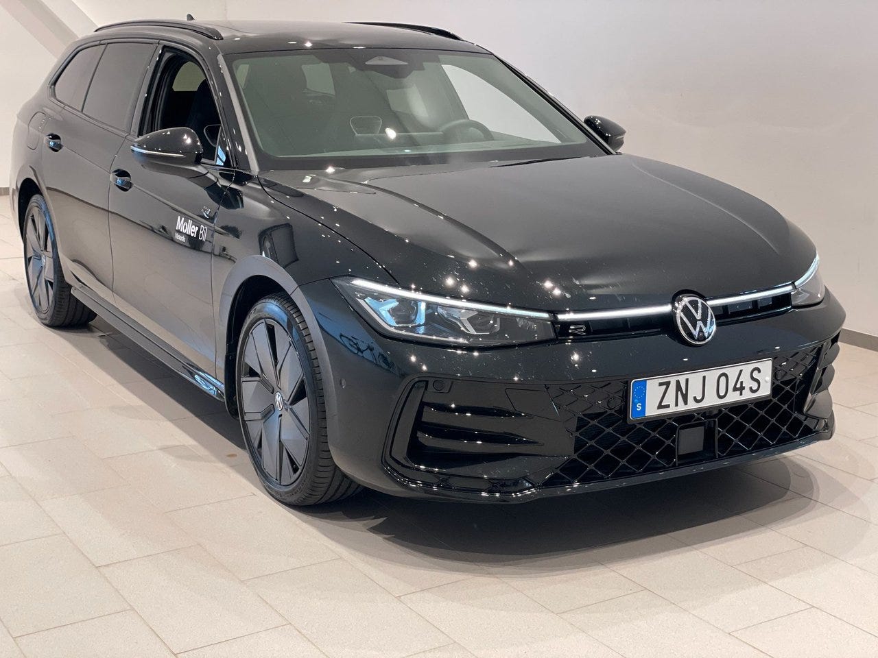Volkswagen Passat 2025 – bild 1 av 24