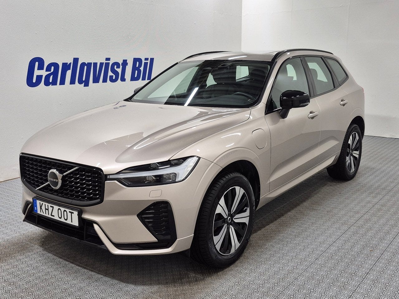 Volvo XC60 2023 – bild 1 av 9