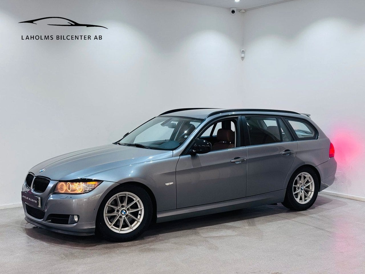 BMW 320 2012 – bild 1 av 15