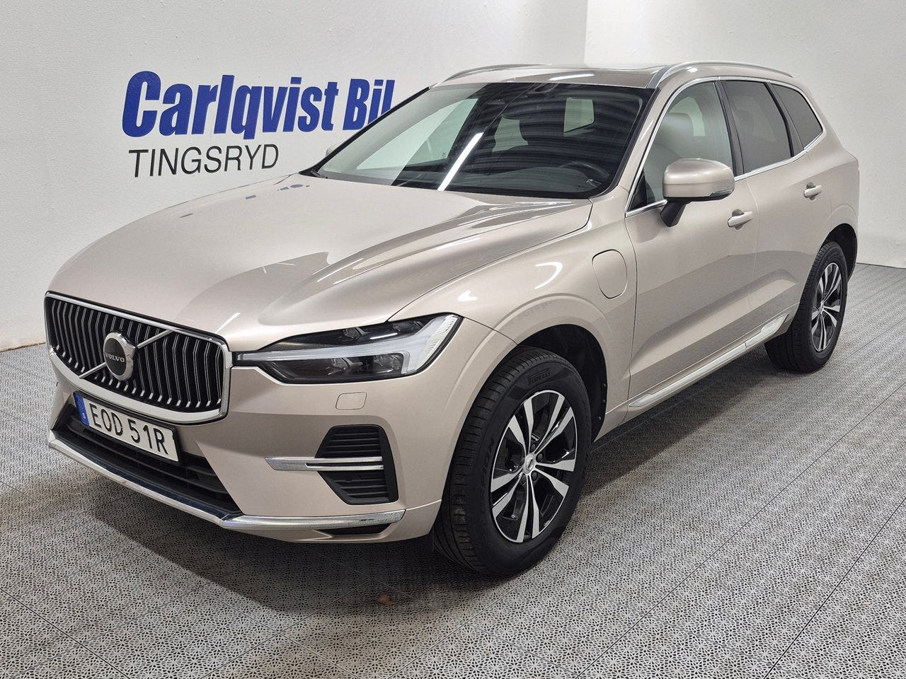 Volvo XC60 2023 – bild 1 av 14