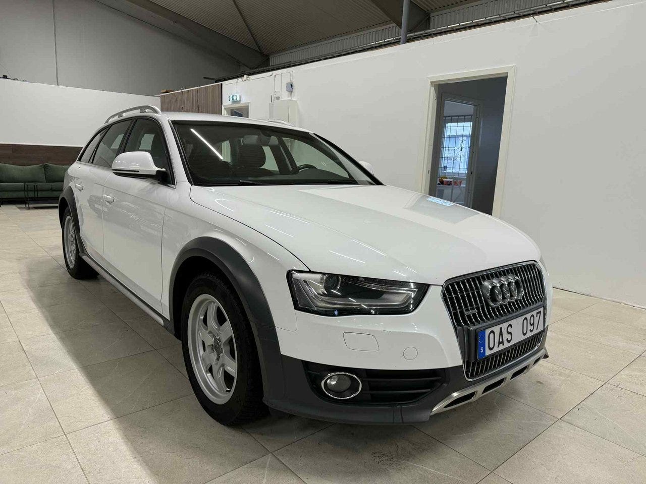 Audi A4 allroad 2014 – bild 1 av 24