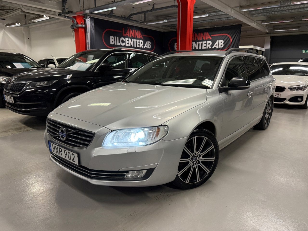 Volvo V70 2015 – bild 1 av 15