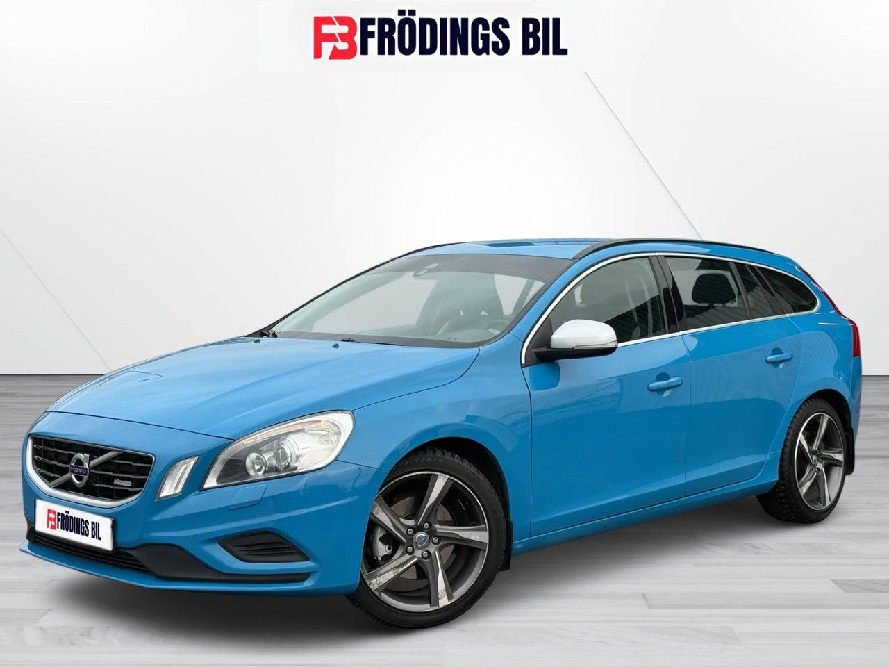 Volvo V60 2013 – bild 1 av 24