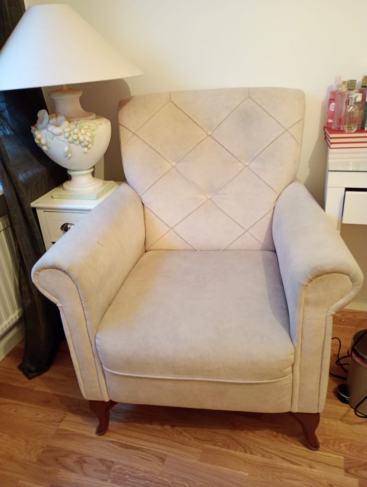 Tv stilrena ftljer frn Line Furniture  fint skick | Blocket