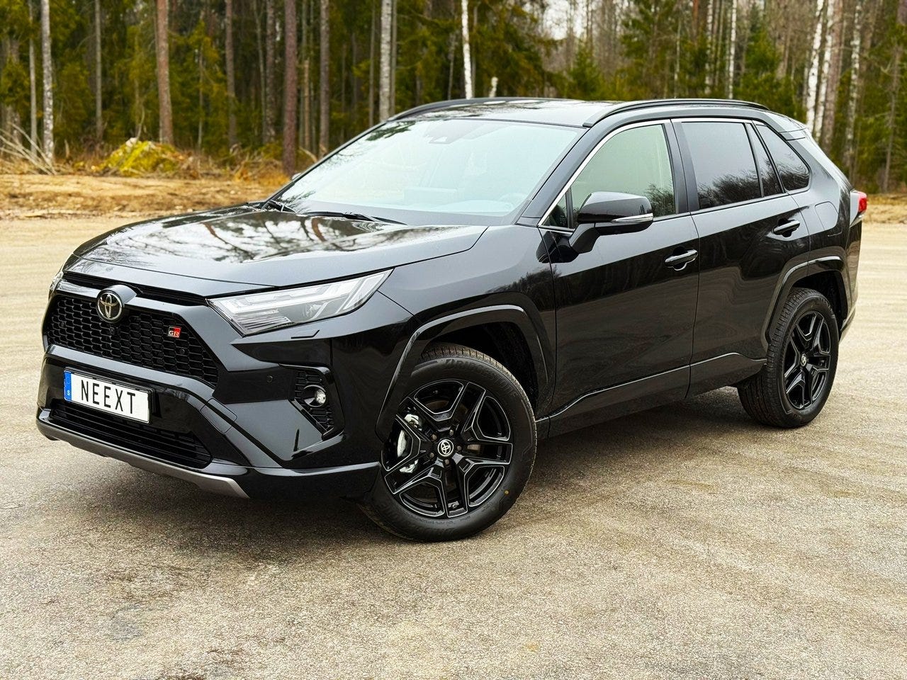 Toyota RAV4 2026 – bild 1 av 24
