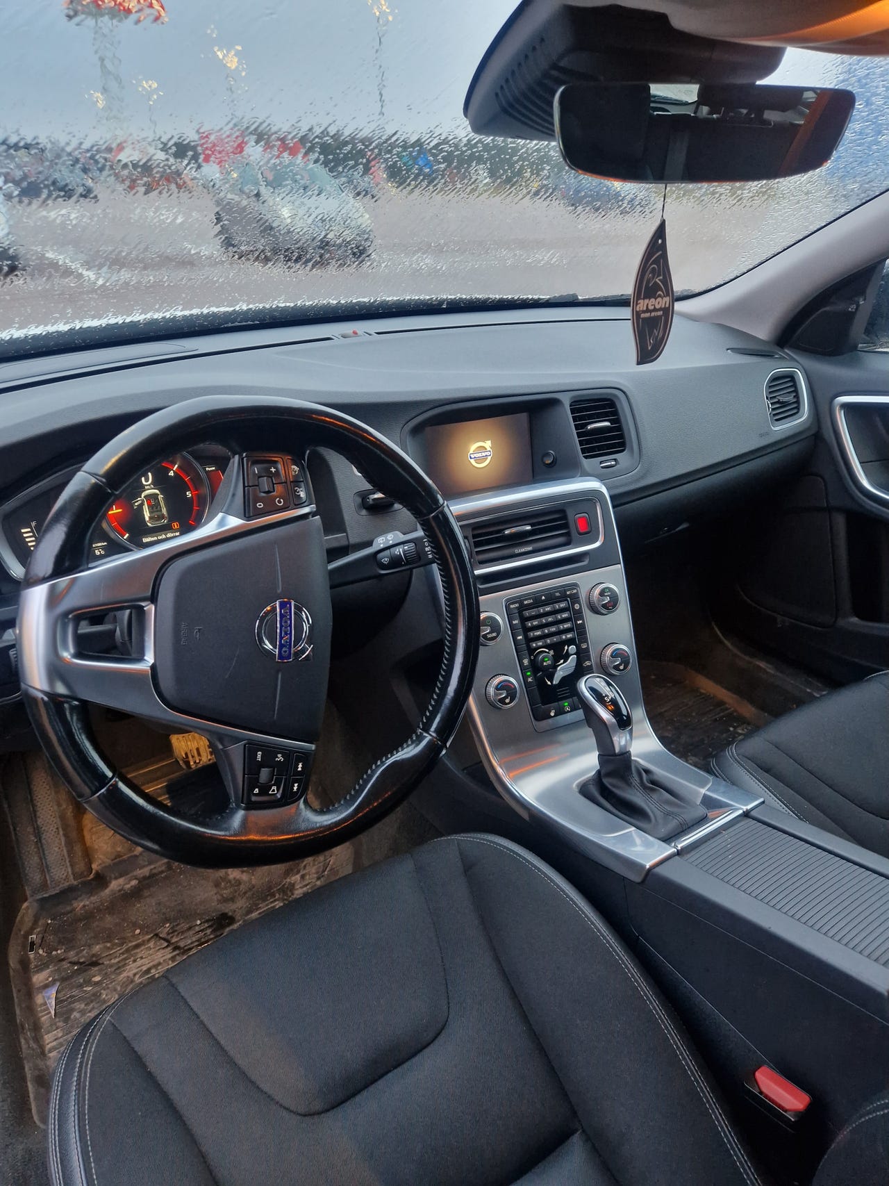 Volvo V60 Cross Country 2017 – bild 1 av 4