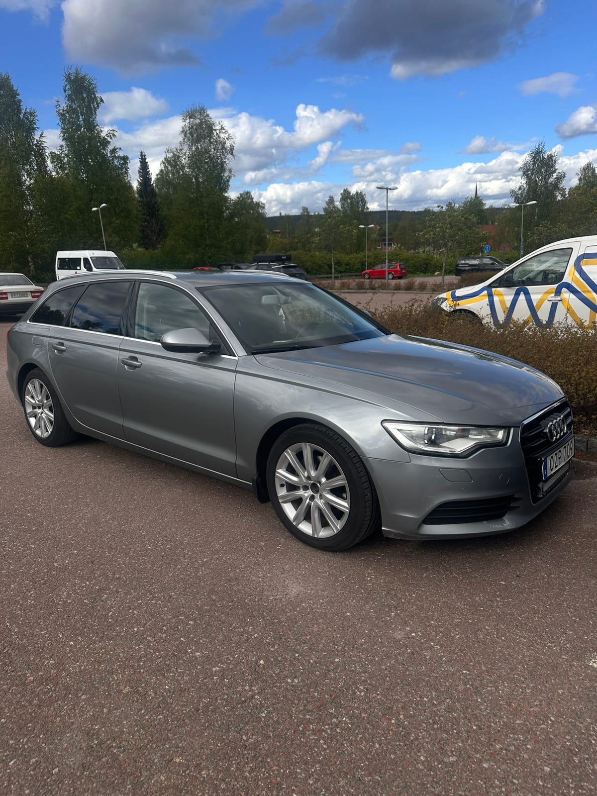 Audi A6 2014 – bild 1 av 5