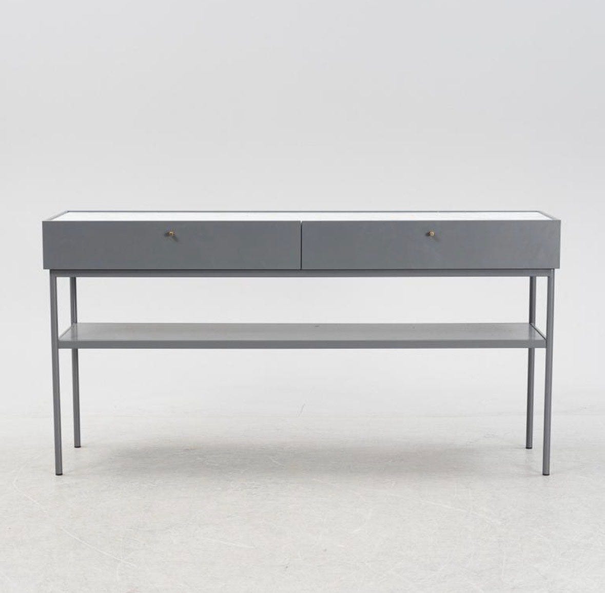 Mats Broberg & Johan Ridderstråle, sideboard 