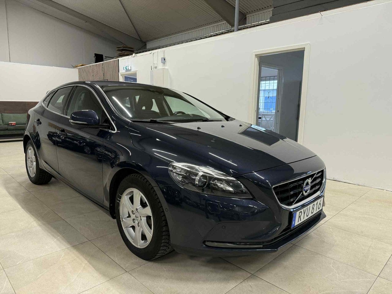 Volvo V40 2015 – bild 1 av 24