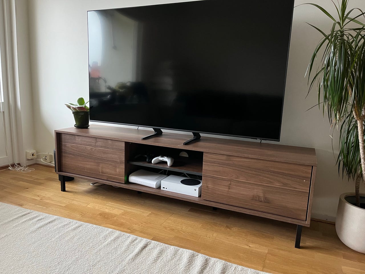 TV-bänk | Blocket