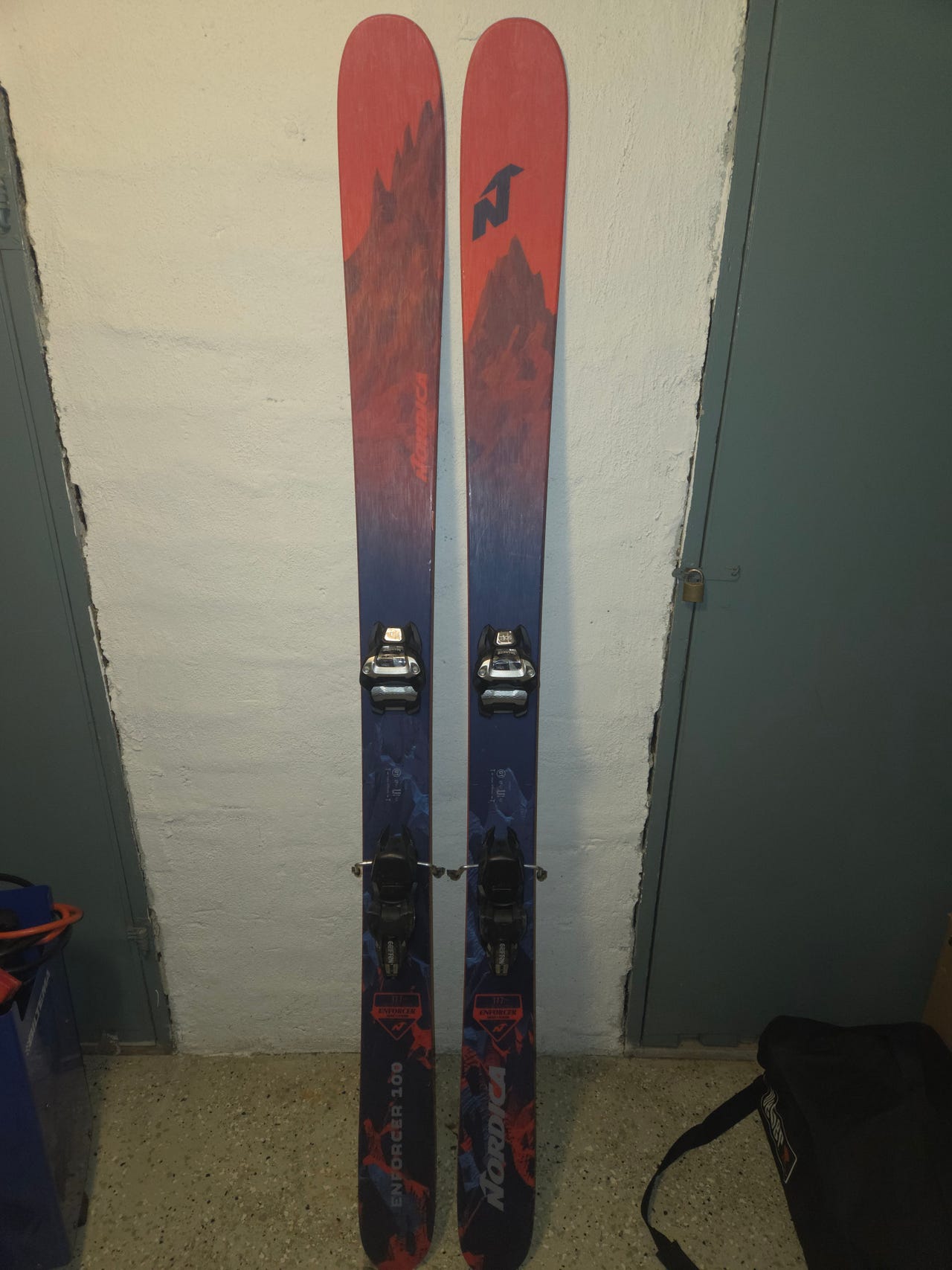 Nordica enforcer 100 + Marker griffon 13 id | Blocket