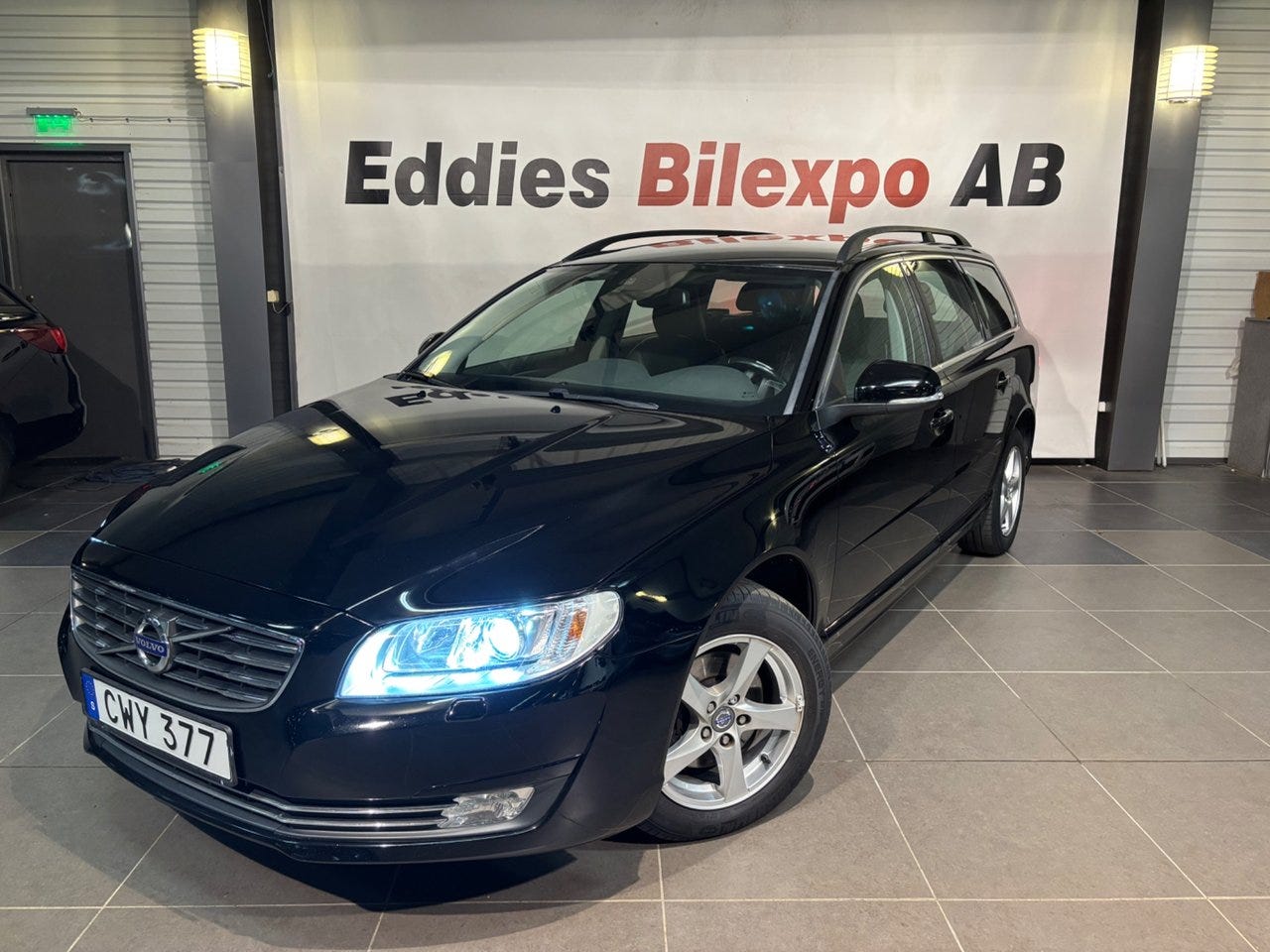 Volvo V70 2015 – bild 1 av 11
