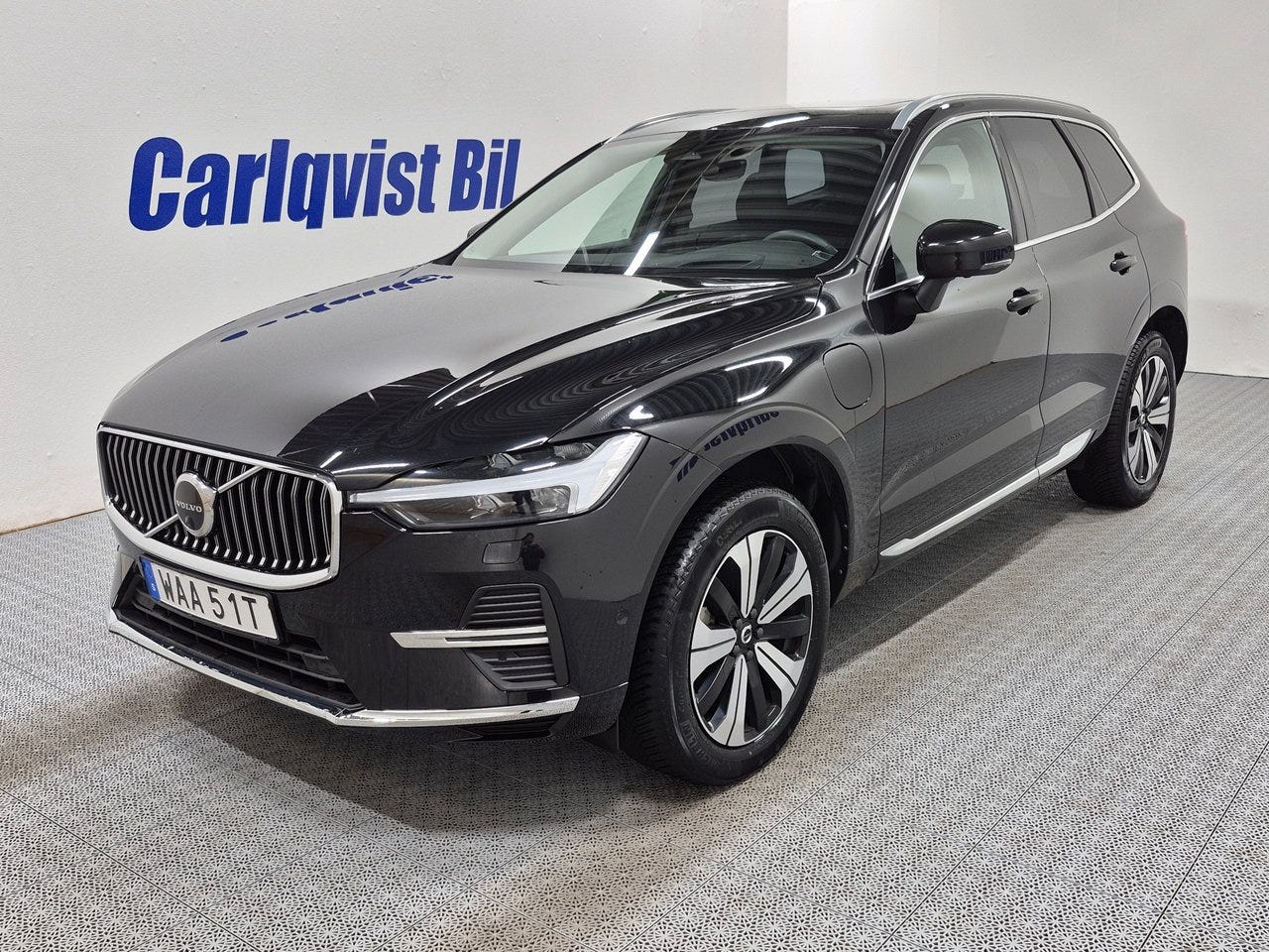 Volvo XC60 2023 – bild 1 av 12