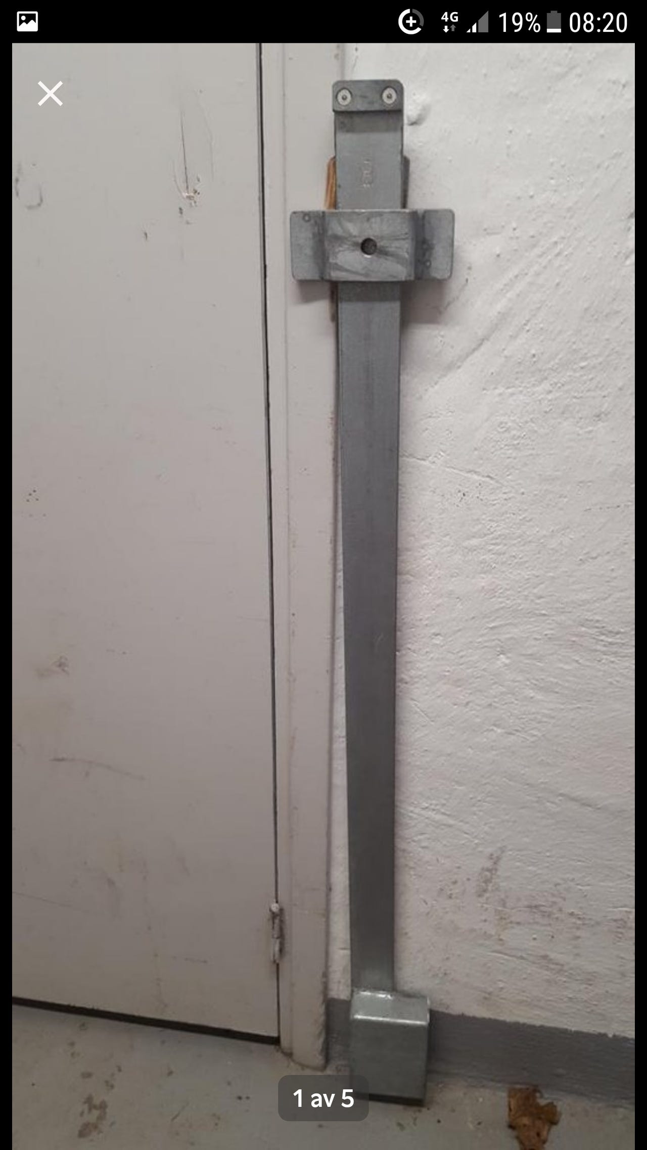 Kraftig Låsbom/inbrottskydd för garage / förråd, 999 kr | Blocket