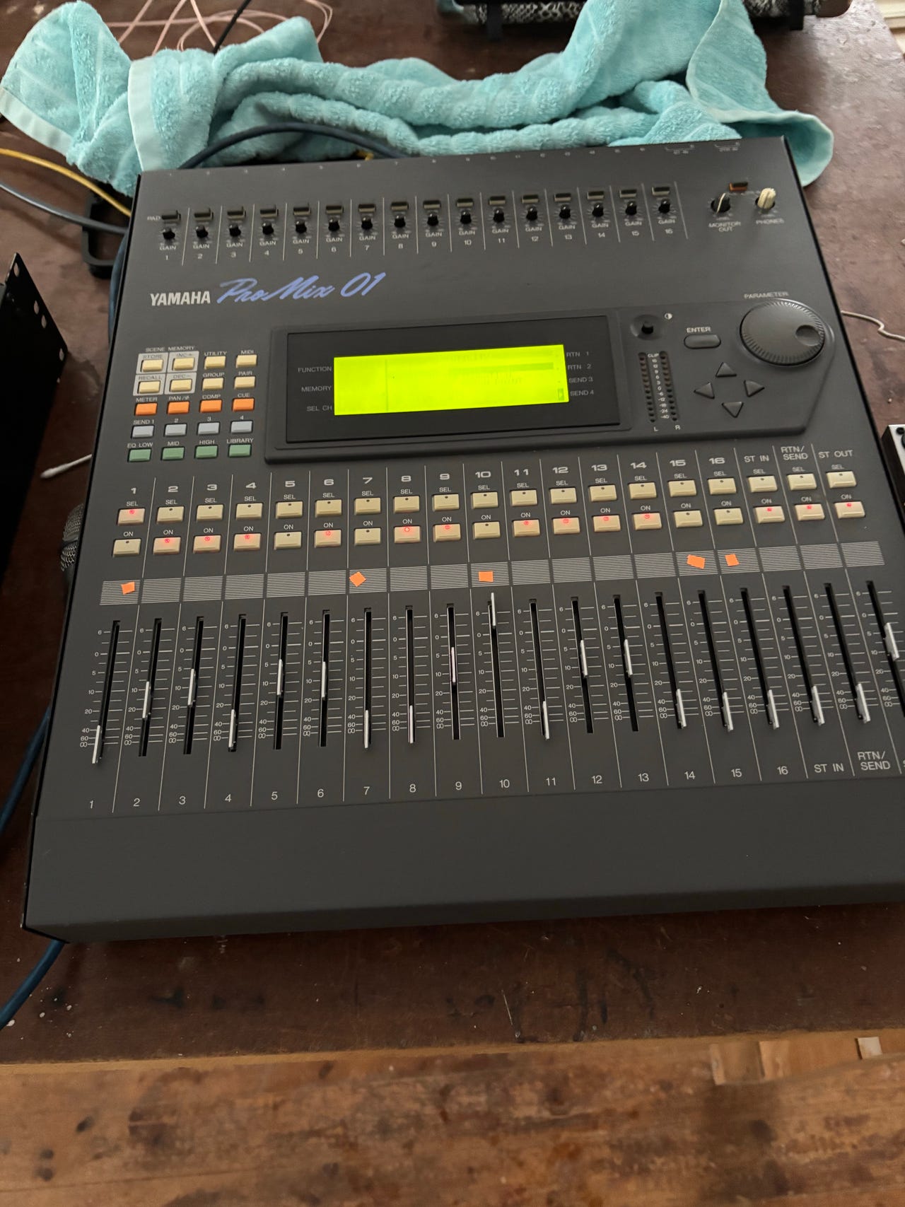 Yamaha ProMix 01 digitalmixer | Blocket