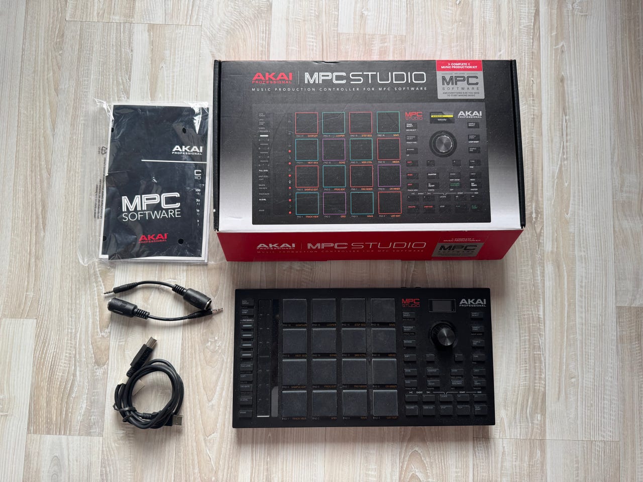 Akai MPC Studio II 2 Mk kompakt MIDI-trummaskin sampler | Blocket