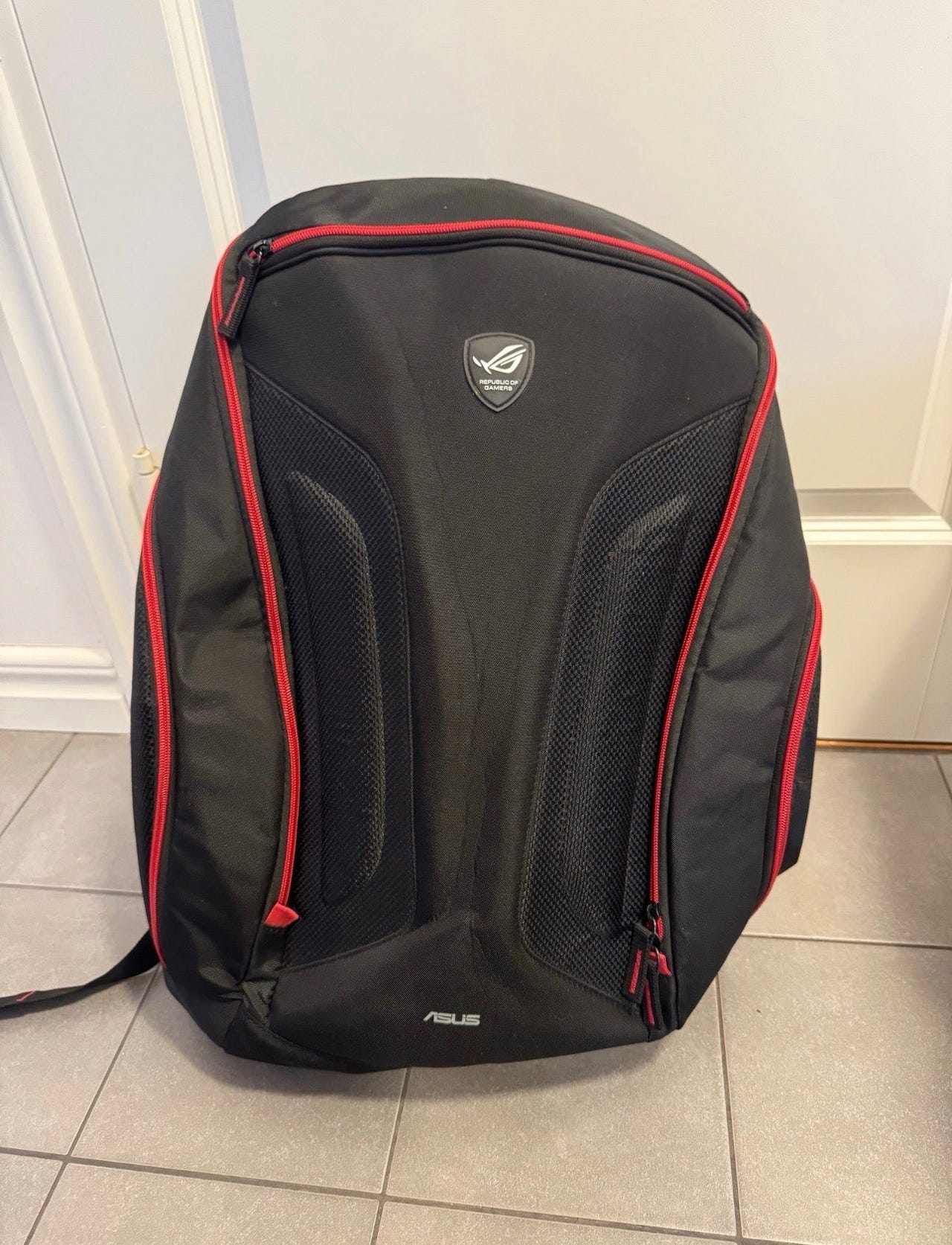 ASUS ROG Shuttle Backpack 17 / Ryggsäck | Blocket