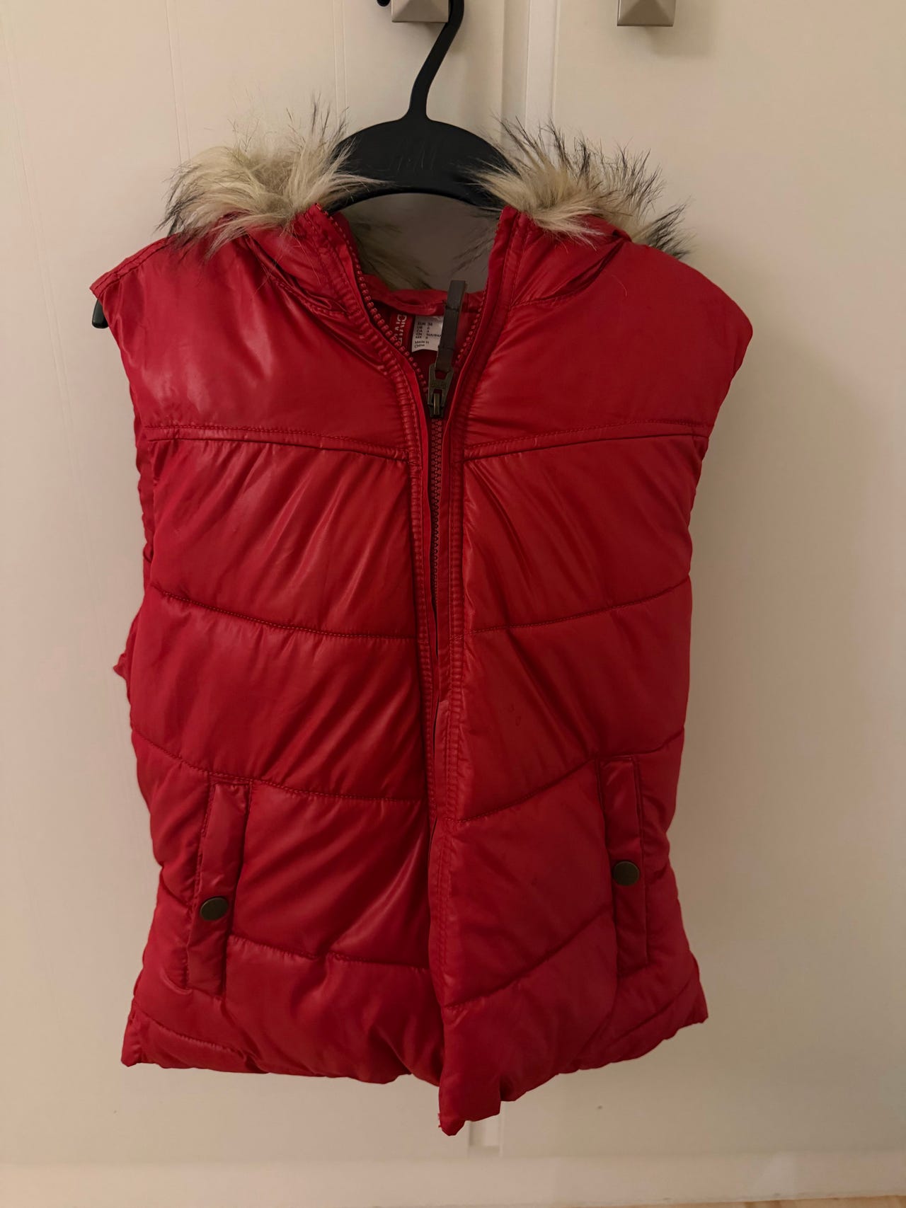 H&M Väst Röd Dam Storlek 36 | Blocket