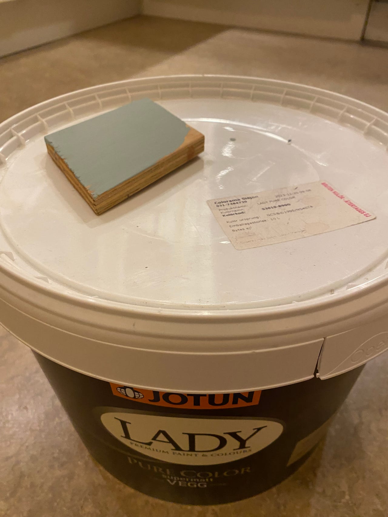 Målarfärg Jotun Lady grön | Blocket