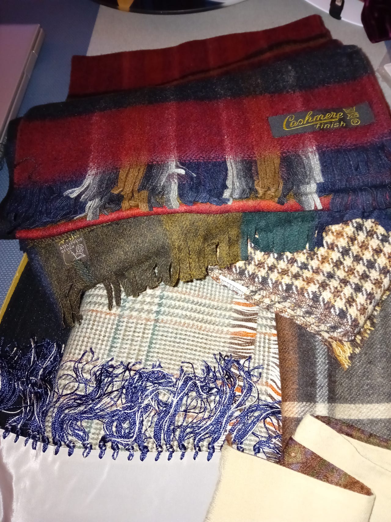 diverse-halsdukar-unisex-blandade-f-rger-och-m-nster-blocket