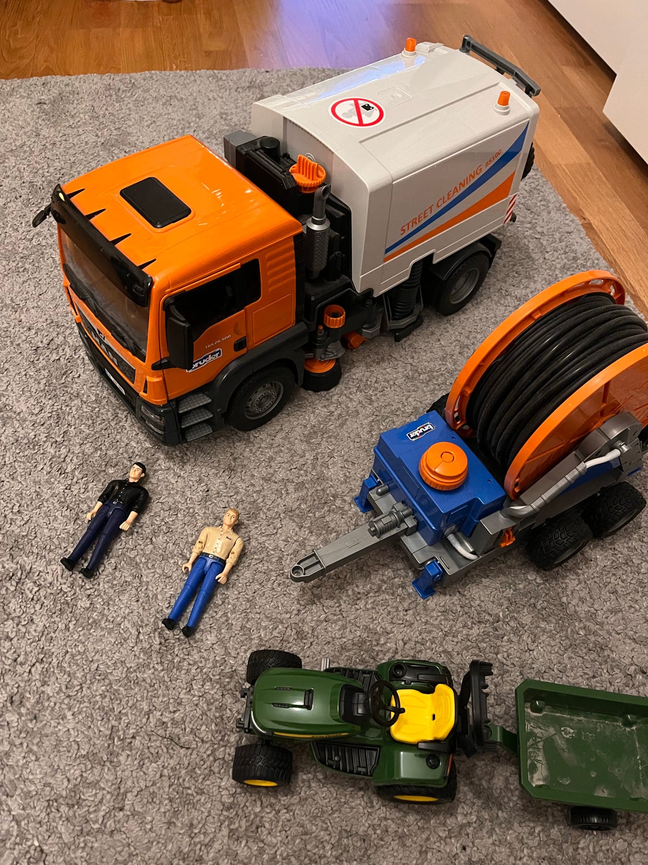Bruder Street Cleaning BS 100 och Bruder vattenslang | Blocket