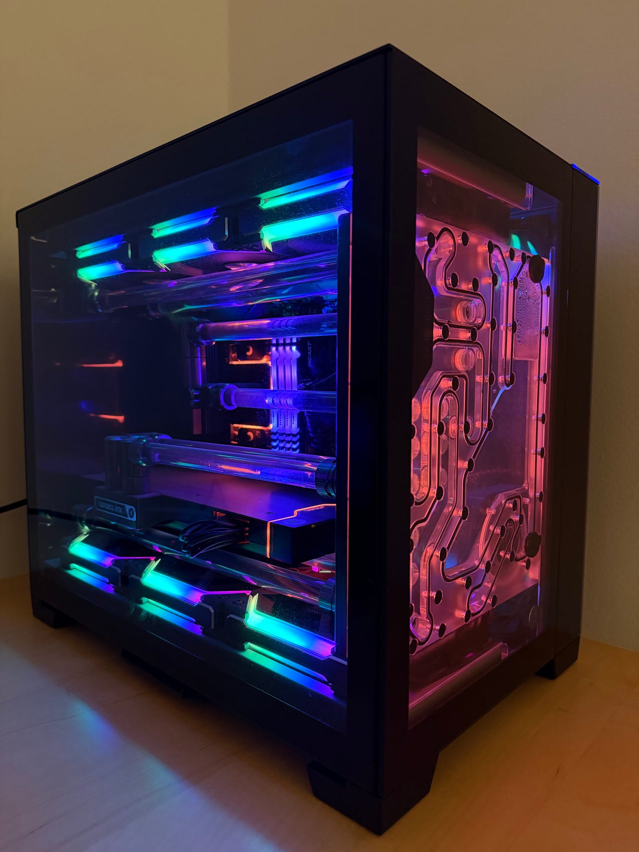 Custom Vattenkyld Gaming PC | Blocket