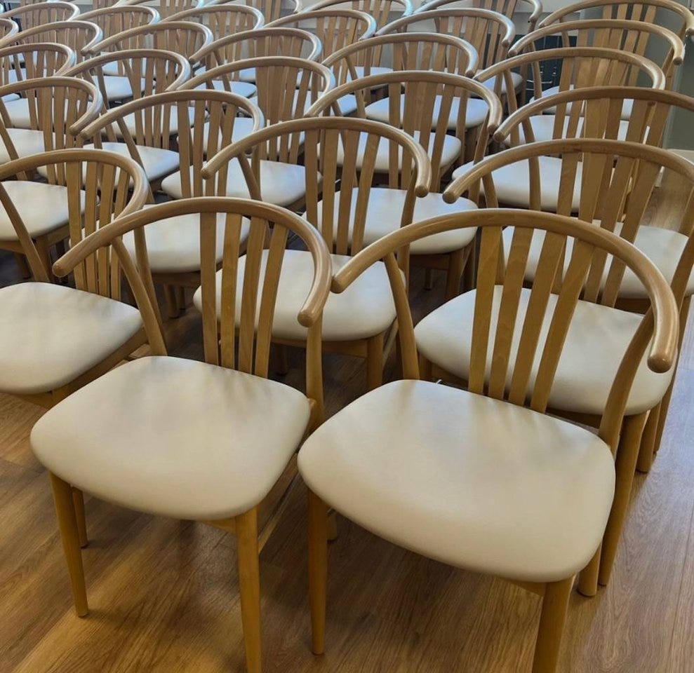Stol för café, restaurang, offentlig miljö | Blocket