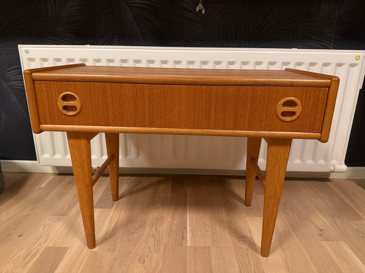 Teak sideboard eller sängbord | Blocket