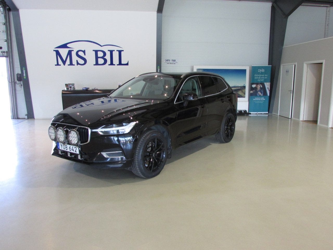 Volvo XC60 2019 – bild 1 av 19