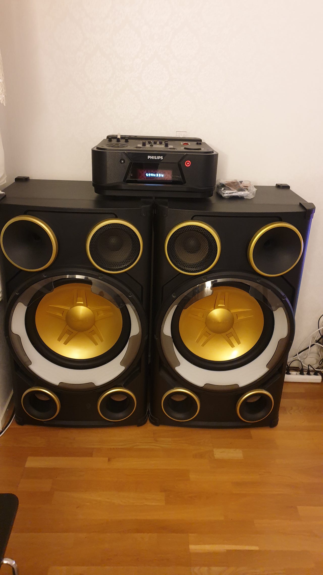 PHILIPS Mini Hi Fi-system NTRX900 3600watt (RMS) | Blocket