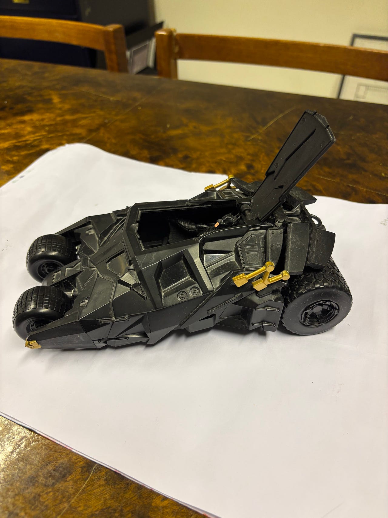 Batman Batmobile Tumbler leksaksbil svart | Blocket
