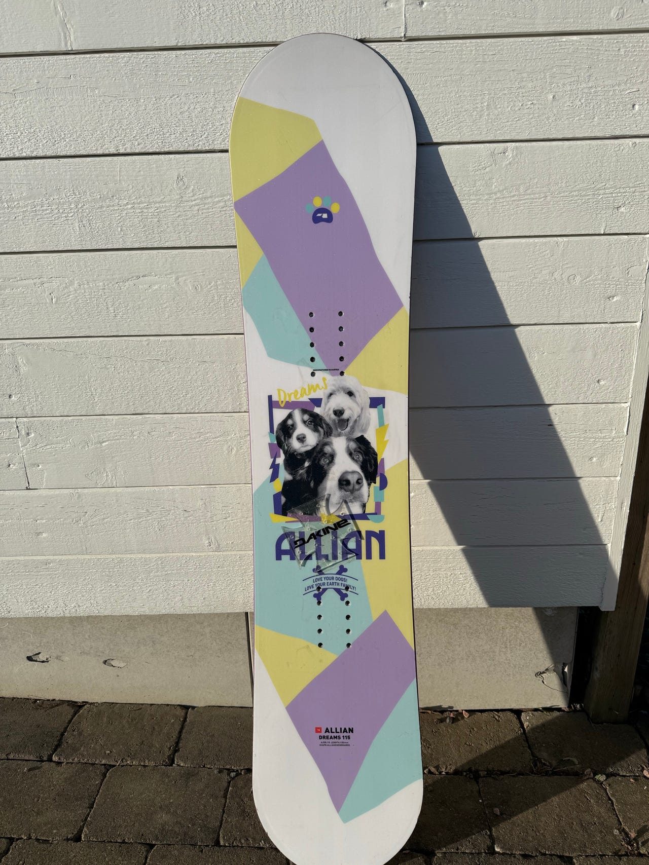 Allian Dreams 115 – Perfekt nybörjar snowboard med hundmotiv