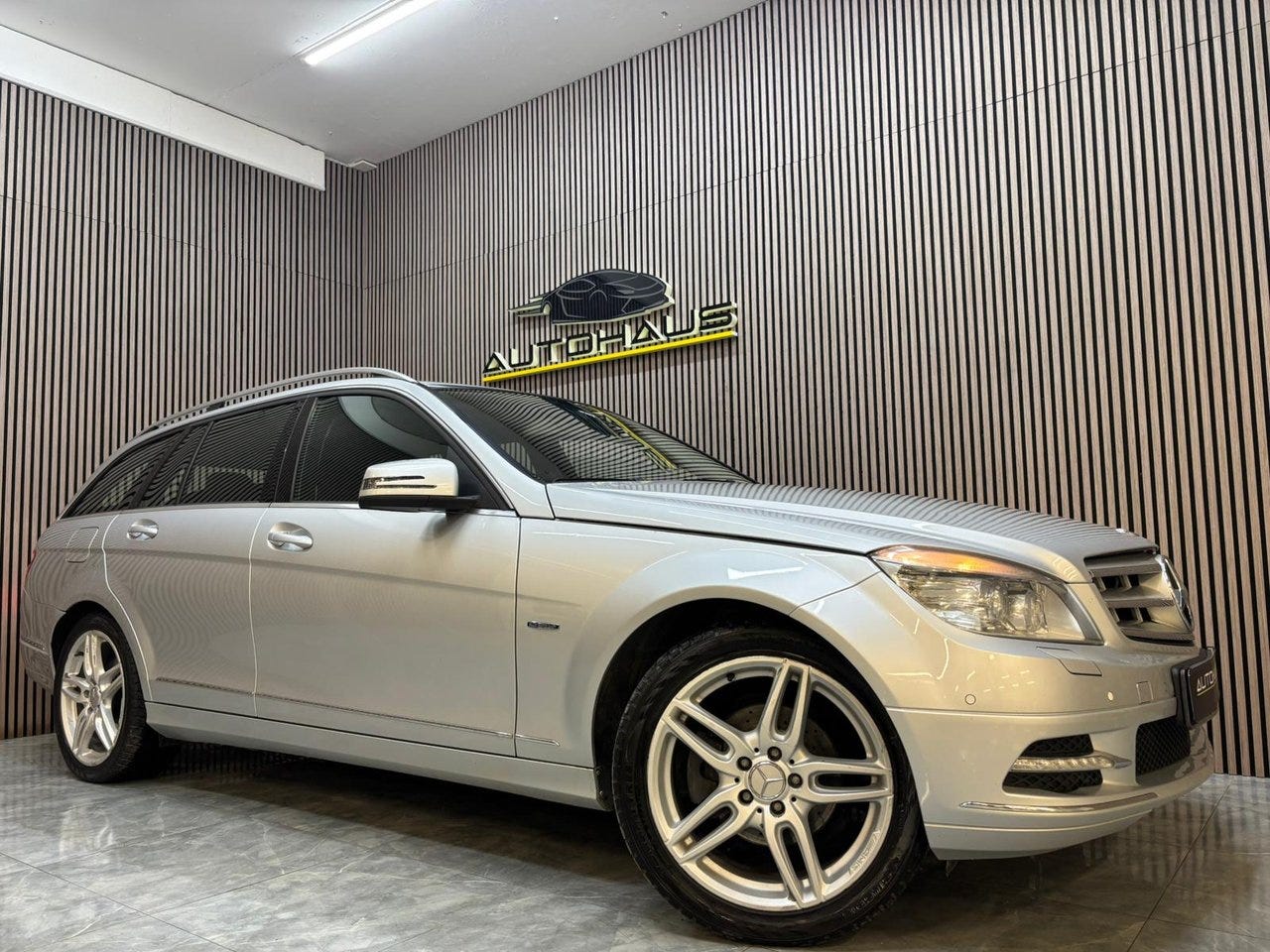 Mercedes-Benz C220 2011 – bild 1 av 24