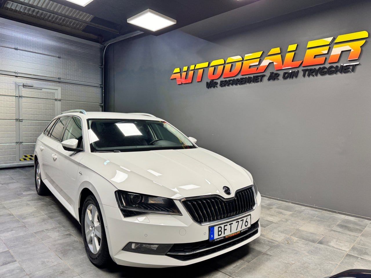 Skoda Superb 2018 – bild 1 av 22