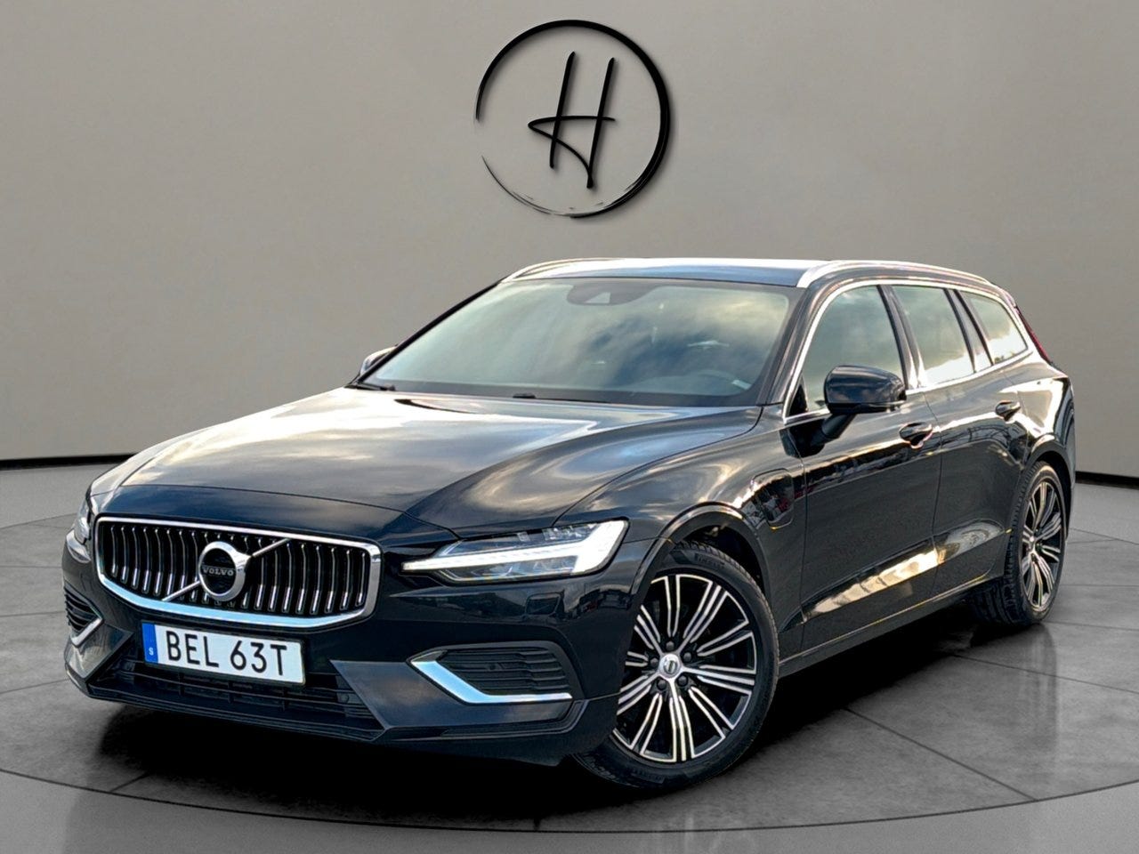 Volvo V60 2022 – bild 1 av 24