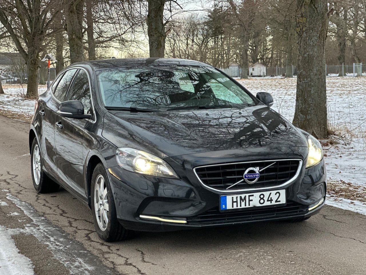 Volvo V40 2015 – bild 1 av 14
