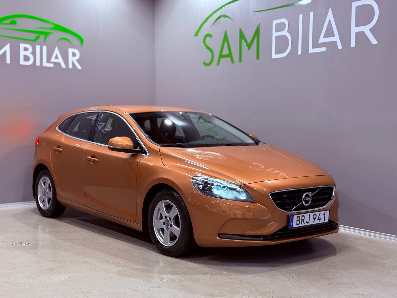 Volvo V40 2014 – bild 1 av 16